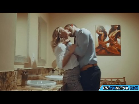 ❤️ Quand une blonde plantureuse vous séduit dans des toilettes publiques. ️ Vidéo de baise at porn fr.desixxxtube.ru ❌️❤